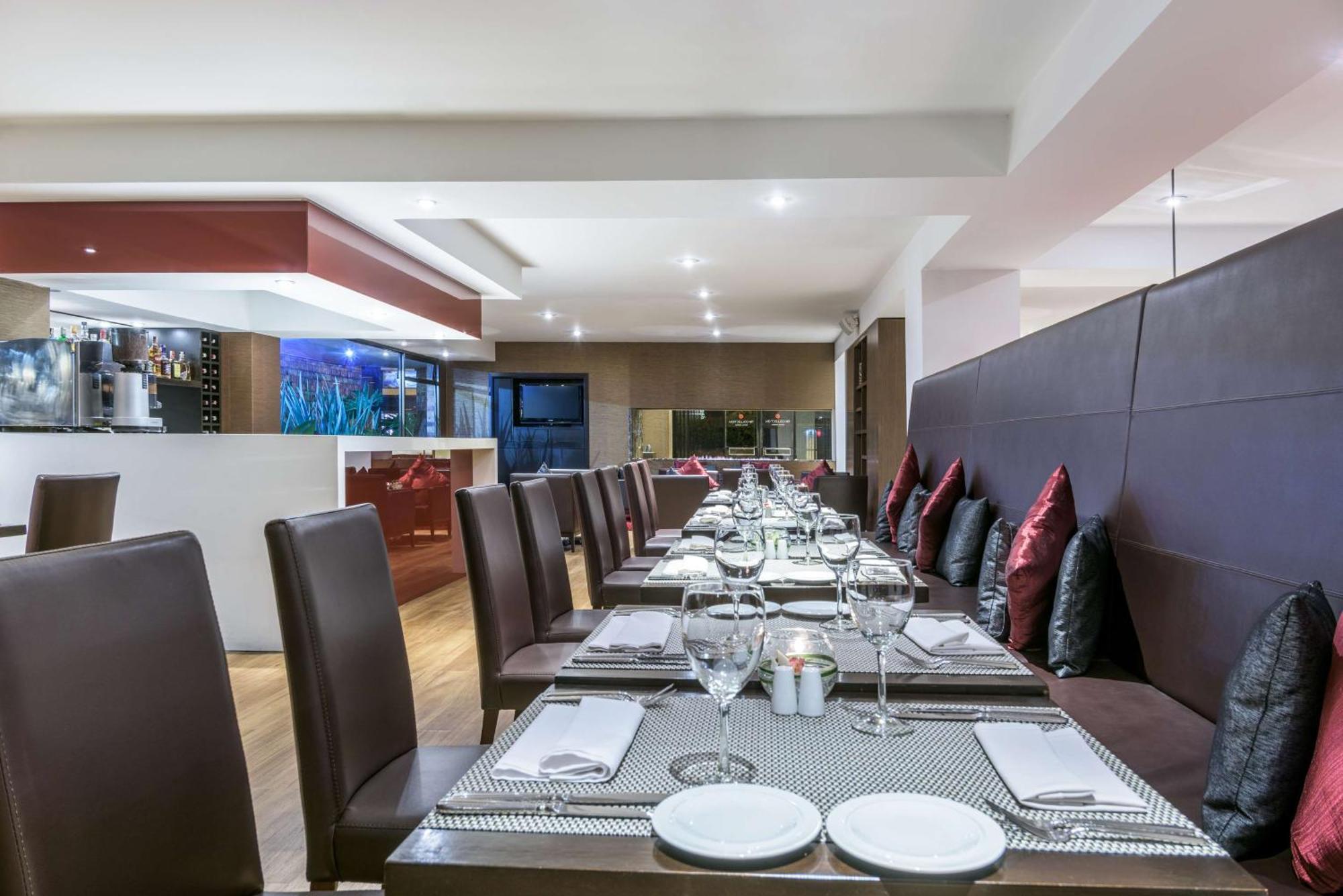 Nh Collection Bogota Andino Royal Hotel Kültér fotó The interior of the restaurant
