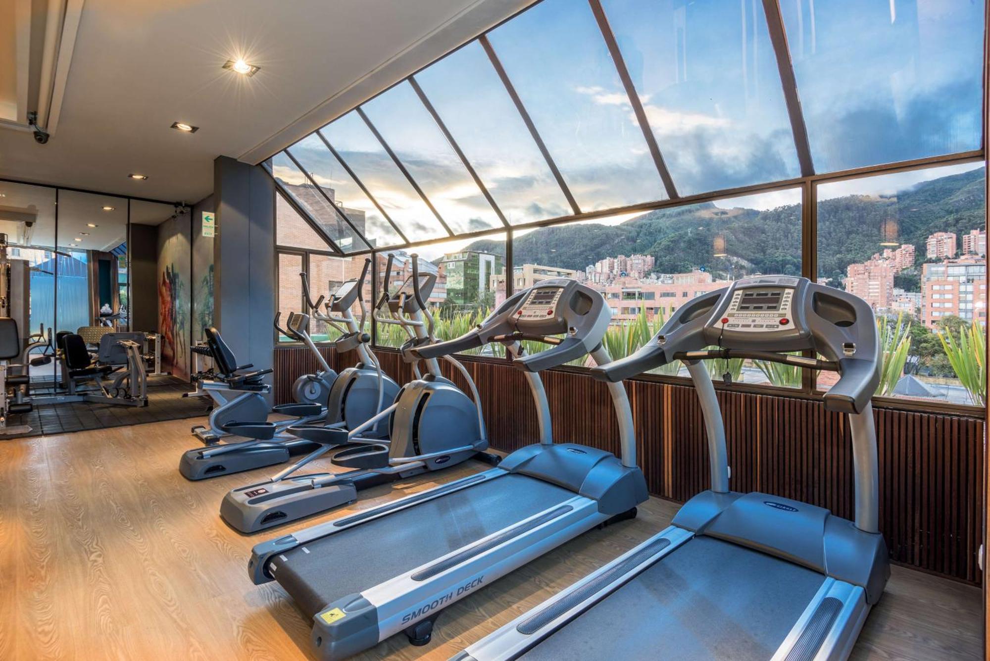 Nh Collection Bogota Andino Royal Hotel Kültér fotó The gym at the hotel