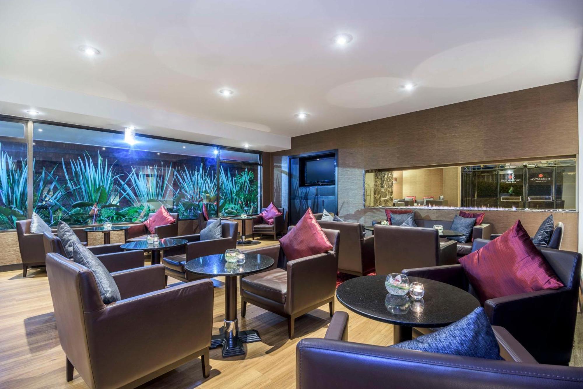 Nh Collection Bogota Andino Royal Hotel Kültér fotó The lounge at the airport