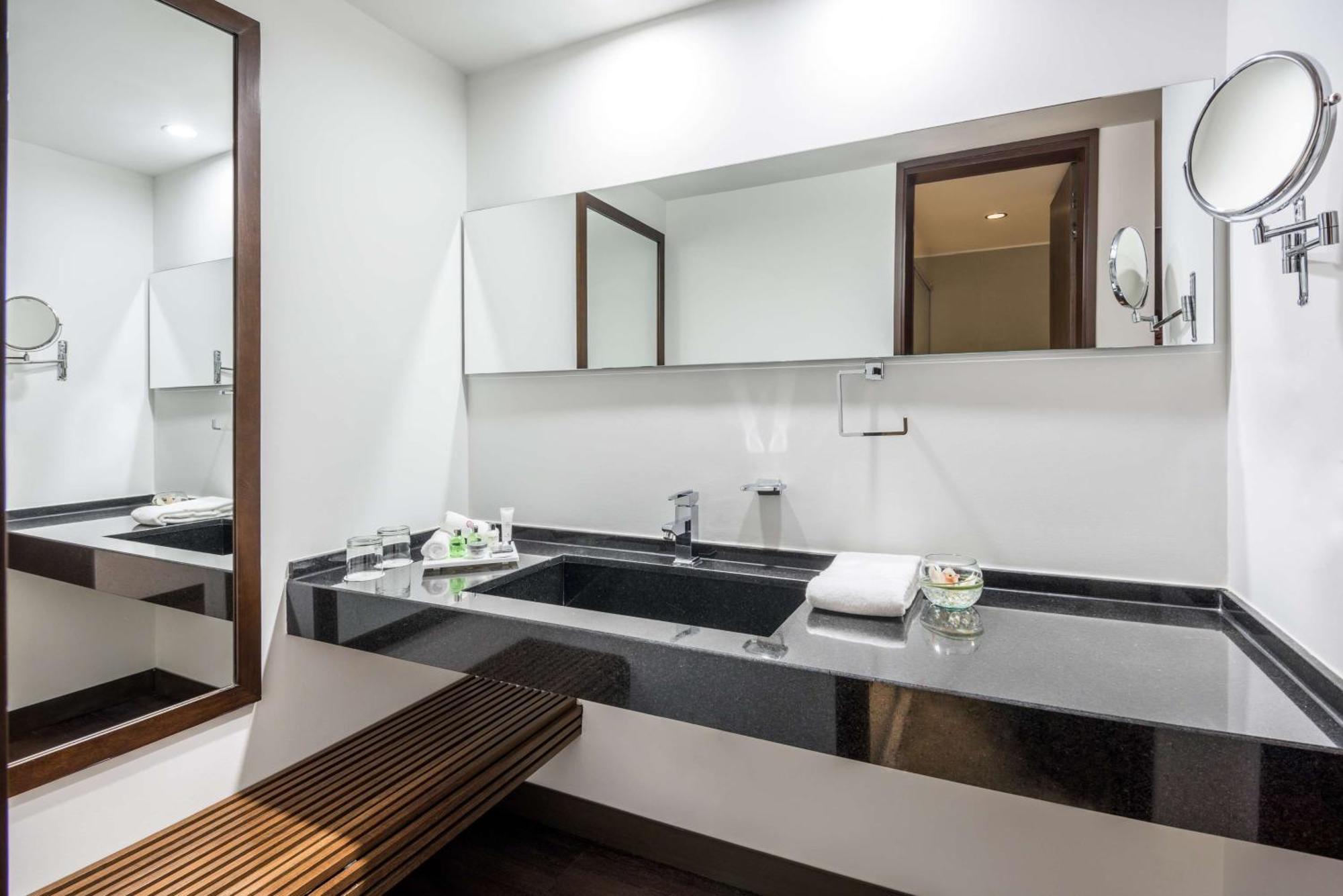 Nh Collection Bogota Andino Royal Hotel Kültér fotó