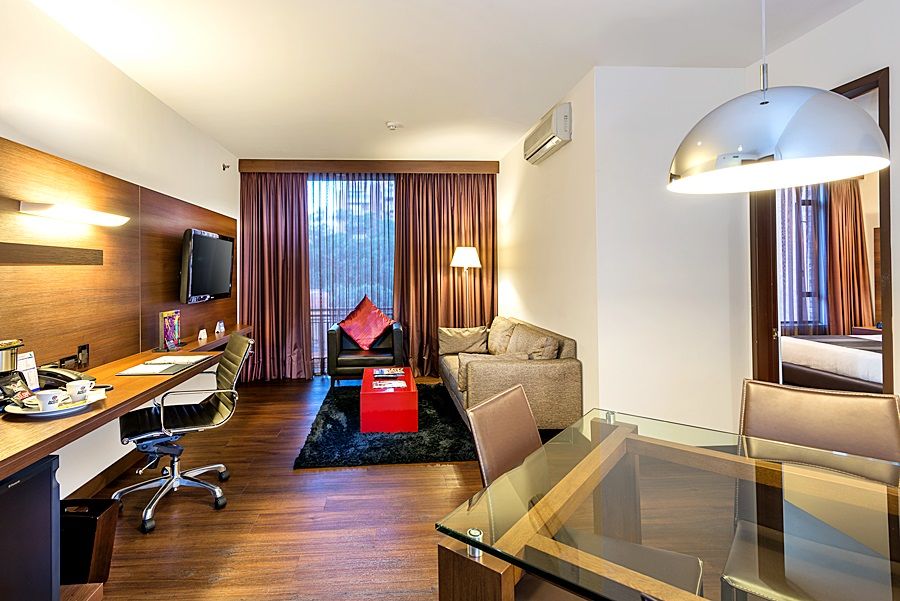 Nh Collection Bogota Andino Royal Hotel Kültér fotó A typical suite at the hotel